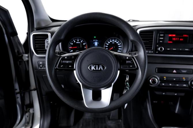 Kia Sportage IV Рестайлинг с пробегом 2018 года, цена 1 999 000 рублей, 90430 км, внедорожник, Автокод Объявления