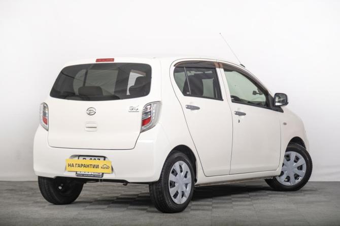 Daihatsu Mira e:S II с пробегом 2015 года, цена 449 000 рублей, 177000 км, хэтчбек, Автокод Объявления