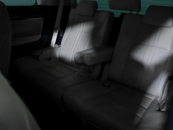 Toyota Alphard III Рестайлинг с пробегом 2021 года, цена 5 400 000 рублей, 120309 км, минивэн, Автокод Объявления