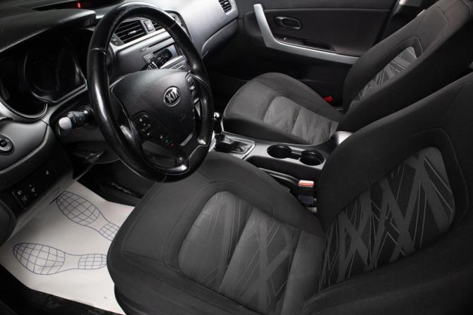 Kia Ceed II Рестайлинг с пробегом 2015 года, цена 1 199 000 рублей, 169500 км, хэтчбек, Автокод Объявления