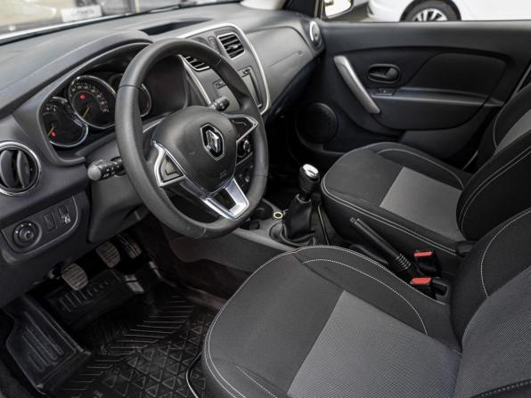 Renault Sandero II Рестайлинг с пробегом 2022 года, цена 1 428 820 рублей, 31100 км, хэтчбек, Автокод Объявления