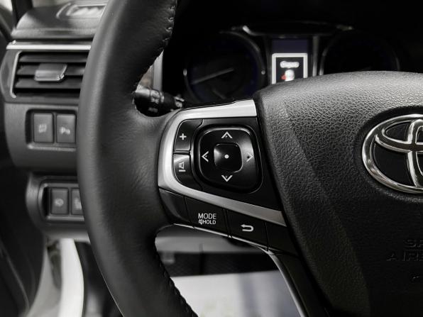 Toyota Camry VII (XV50) Рестайлинг с пробегом 2015 года, цена 1 680 000 рублей, 186182 км, седан, Автокод Объявления