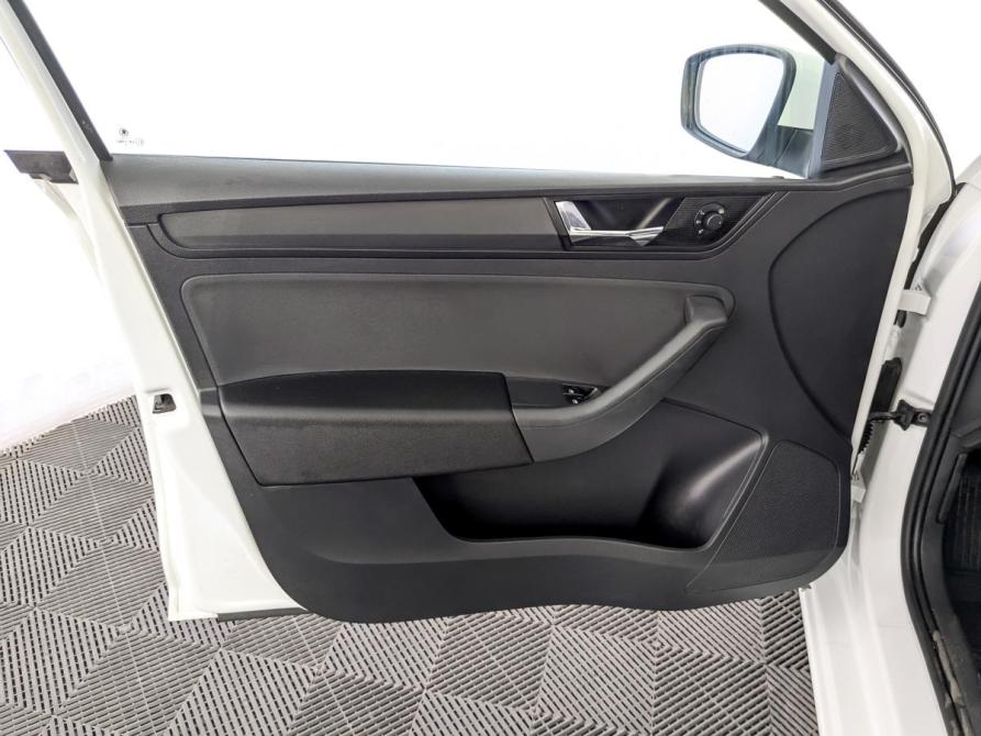 Skoda Rapid I Рестайлинг Москва  - изображение 19