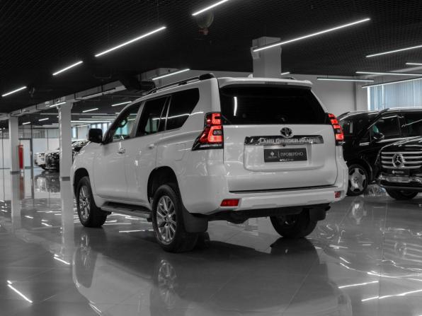 Toyota Land Cruiser Prado 150 Series Рестайлинг 2 с пробегом 2019 года, цена 4 900 000 рублей, 126064 км, внедорожник, Автокод Объявления