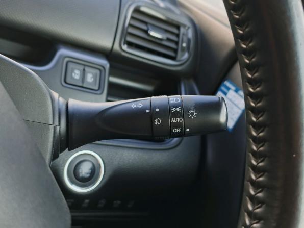 Suzuki Solio III с пробегом 2016 года, цена 819 000 рублей, 162029 км, микровэн, Автокод Объявления