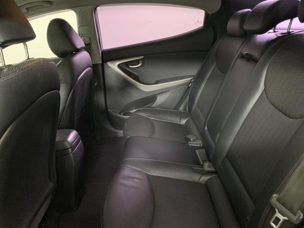 Hyundai Avante V с пробегом 2012 года, цена 715 000 рублей, 234306 км, седан, Автокод Объявления