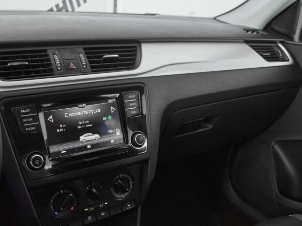 Skoda Rapid I с пробегом 2017 года, цена 1 120 000 рублей, 99064 км, лифтбек, Автокод Объявления