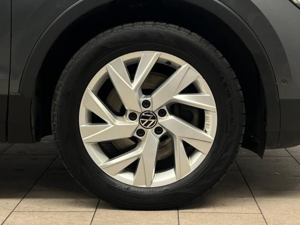 Volkswagen Tiguan II Рестайлинг с пробегом 2021 года, цена 2 265 000 рублей, 232305 км, внедорожник, Автокод Объявления