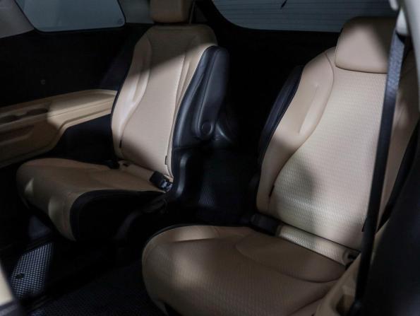 Kia Carnival IV с пробегом 2020 года, цена 4 500 000 рублей, 46671 км, минивэн, Автокод Объявления