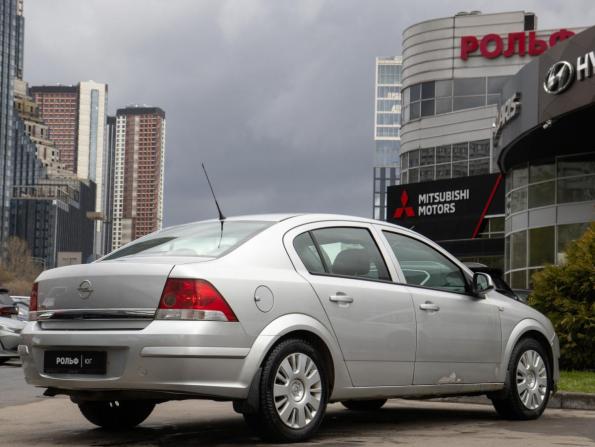 Opel Astra H Рестайлинг с пробегом 2010 года, цена 468 000 рублей, 245000 км, седан, Автокод Объявления