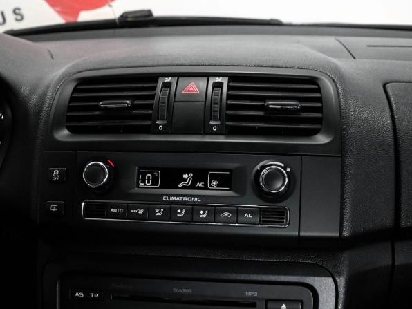 Skoda Fabia II Рестайлинг с пробегом 2010 года, цена 670 000 рублей, 248173 км, хэтчбек, Автокод Объявления