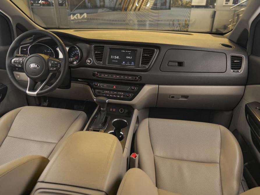 Kia Carnival III Москва  - изображение 9