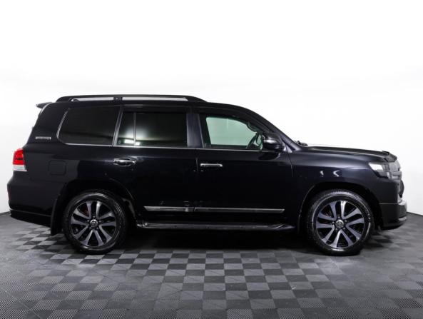 Toyota Land Cruiser 200 Series Рестайлинг 2 с пробегом 2018 года, цена 7 000 000 рублей, 145222 км, внедорожник, Автокод Объявления