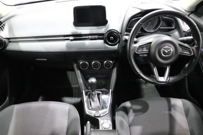 Mazda Demio IV (DJ) с пробегом 2018 года, цена 1 130 000 рублей, 30045 км, хэтчбек, Автокод Объявления