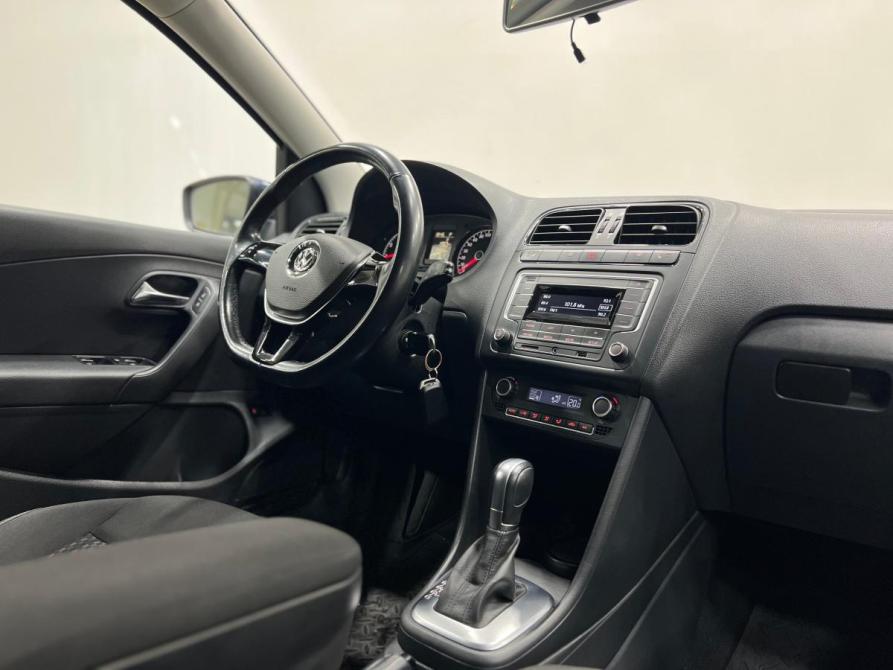 Volkswagen Polo V Рестайлинг Кемерово  - изображение 19