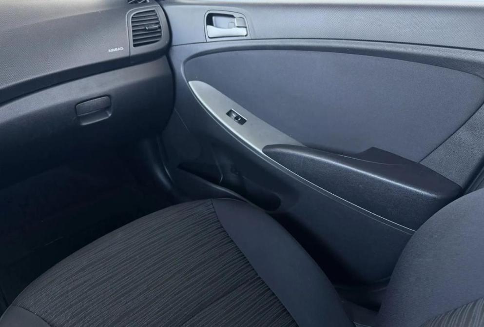 Hyundai Solaris I Рестайлинг Киров  - изображение 12