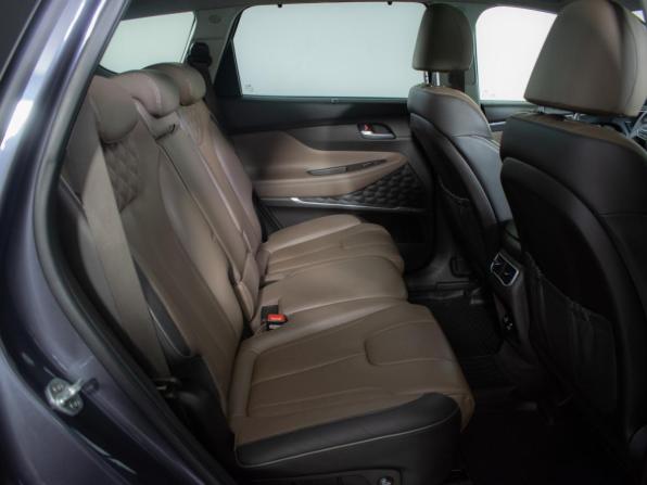 Hyundai Santa Fe IV Рестайлинг с пробегом 2022 года, цена 3 655 000 рублей, 88790 км, внедорожник, Автокод Объявления