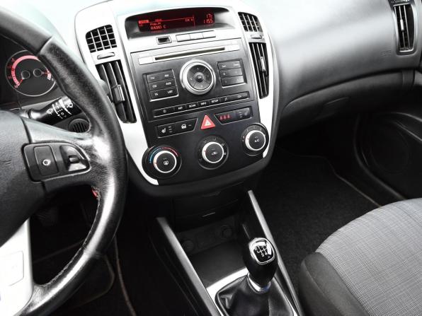 Kia Ceed I Рестайлинг с пробегом 2010 года, цена 705 000 рублей, 336561 км, универсал, Автокод Объявления