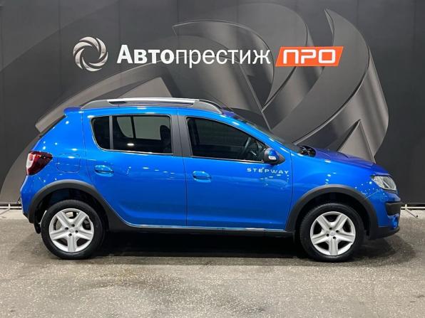 Renault Sandero II с пробегом 2016 года, цена 944 000 рублей, 63500 км, хэтчбек, Автокод Объявления