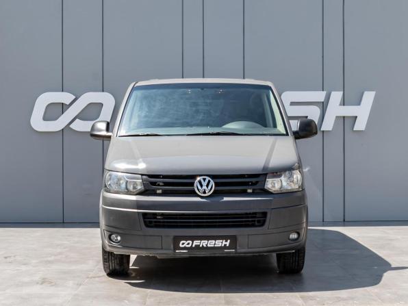 Volkswagen Caravelle T5 Рестайлинг с пробегом 2013 года, цена 2 135 000 рублей, 300375 км, минивэн, Автокод Объявления
