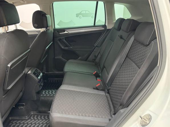 Volkswagen Tiguan II с пробегом 2018 года, цена 1 990 000 рублей, 176028 км, внедорожник, Автокод Объявления