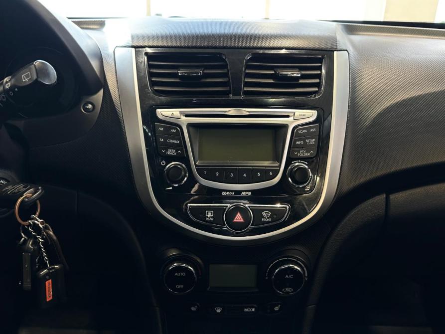Hyundai Solaris I Волгоград  - изображение 12