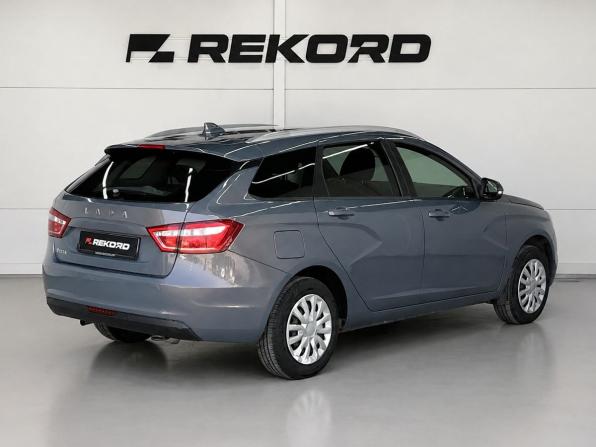 Lada (ВАЗ) Vesta I с пробегом 2018 года, цена 1 009 000 рублей, 83306 км, универсал, Автокод Объявления