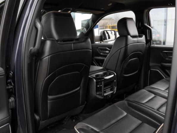 Ram 1500 V с пробегом 2021 года, цена 5 648 000 рублей, 105834 км, offers.body_type.unknown, Автокод Объявления