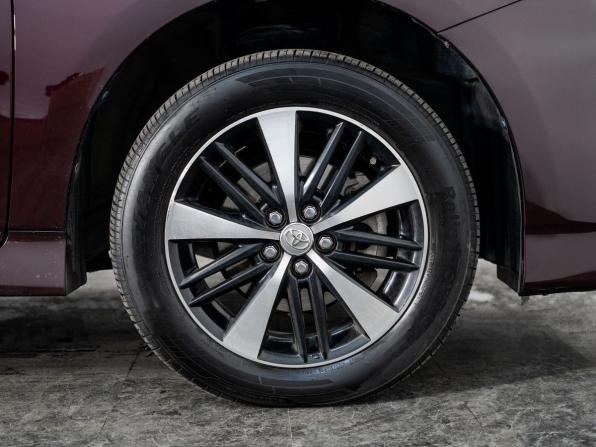 Toyota Wish II Рестайлинг с пробегом 2014 года, цена 1 470 500 рублей, 129818 км, минивэн, Автокод Объявления