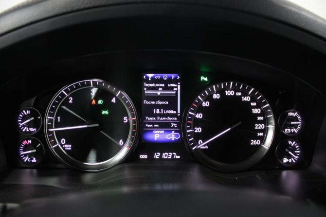 Lexus LX III Рестайлинг 2 с пробегом 2016 года, цена 6 499 000 рублей, 121007 км, внедорожник, Автокод Объявления