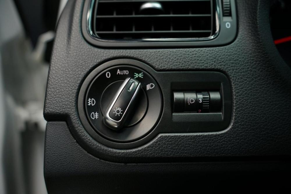 Volkswagen Polo V Рестайлинг Крым  - изображение 10