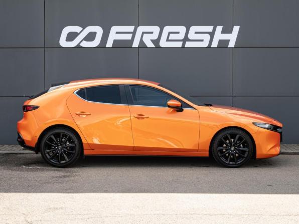 Mazda 3 IV (BP) с пробегом 2019 года, цена 2 130 000 рублей, 93569 км, хэтчбек, Автокод Объявления