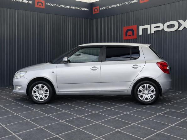 Skoda Fabia II Рестайлинг с пробегом 2014 года, цена 637 000 рублей, 231030 км, хэтчбек, Автокод Объявления