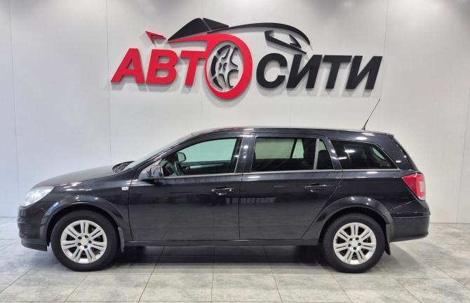 Opel Astra H Рестайлинг с пробегом 2012 года, цена 600 000 рублей, 215000 км, универсал, Автокод Объявления