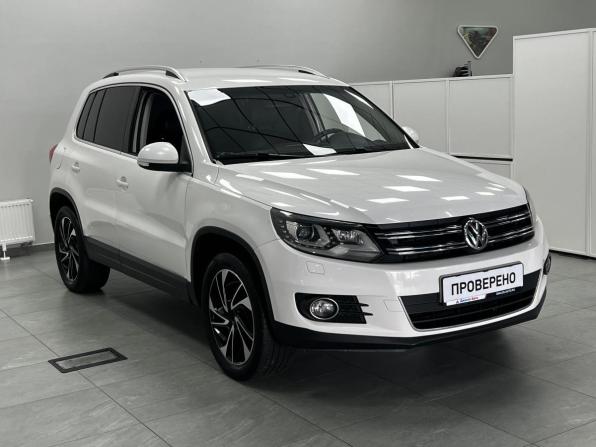 Volkswagen Tiguan I Рестайлинг с пробегом 2012 года, цена 930 000 рублей, 305872 км, внедорожник, Автокод Объявления
