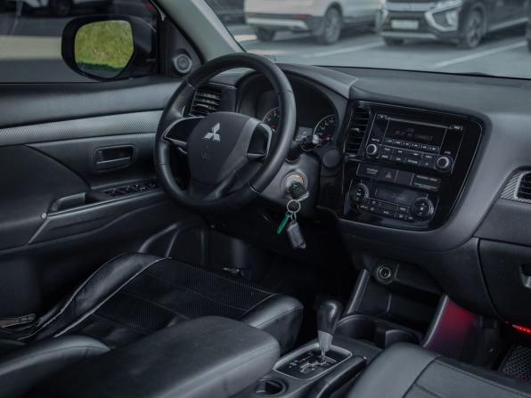 Mitsubishi Outlander III с пробегом 2012 года, цена 1 235 000 рублей, 214000 км, внедорожник, Автокод Объявления