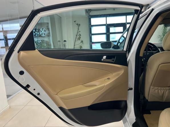 Hyundai Sonata VI (YF) с пробегом 2012 года, цена 1 095 000 рублей, 253445 км, седан, Автокод Объявления