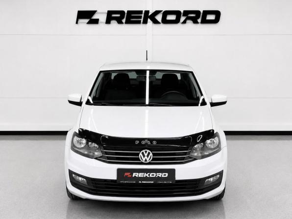 Volkswagen Polo V Рестайлинг с пробегом 2018 года, цена 1 349 000 рублей, 40583 км, седан, Автокод Объявления
