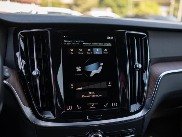Volvo V60 Cross Country II с пробегом 2021 года, цена 4 799 000 рублей, 118299 км, универсал, Автокод Объявления