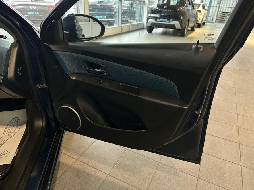 Chevrolet Cruze I Санкт-Петербург  - изображение 29