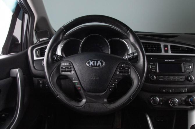 Kia Ceed II с пробегом 2015 года, цена 1 299 000 рублей, 127000 км, хэтчбек, Автокод Объявления