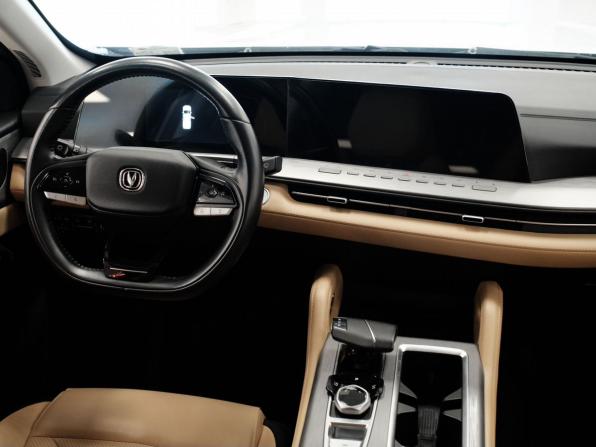 Changan Hunter Plus с пробегом 2023 года, цена 2 165 000 рублей, 162111 км, offers.body_type.unknown, Автокод Объявления