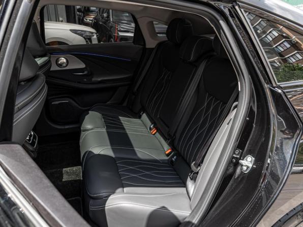 Chery Arrizo 8 с пробегом 2024 года, цена 2 265 000 рублей, 16503 км, седан, Автокод Объявления