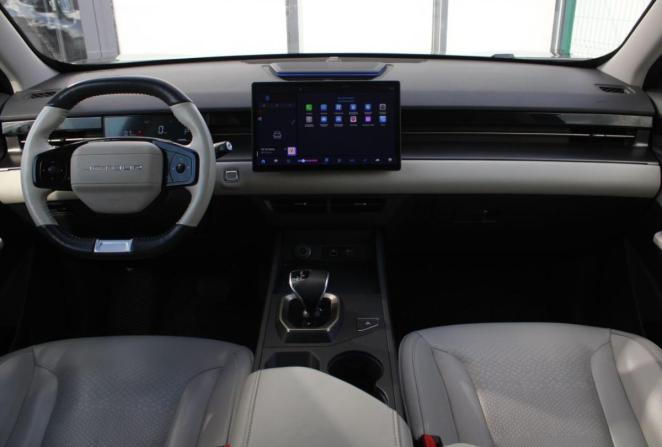 JETOUR DASHING I с пробегом 2023 года, цена 2 040 000 рублей, 37072 км, внедорожник, Автокод Объявления