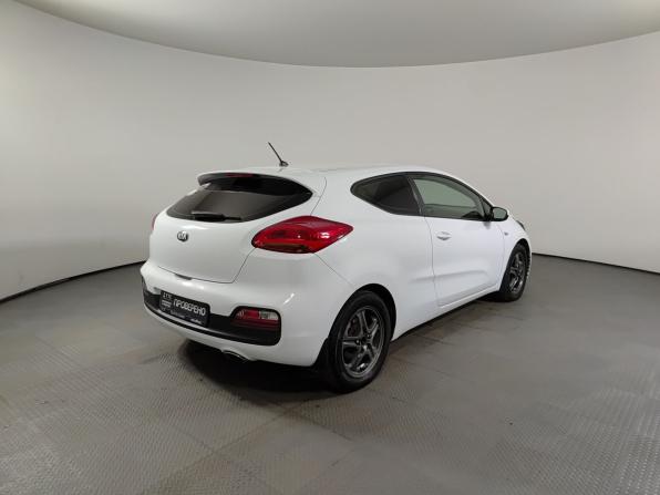 Kia Ceed II с пробегом 2013 года, цена 950 000 рублей, 163151 км, хэтчбек, Автокод Объявления