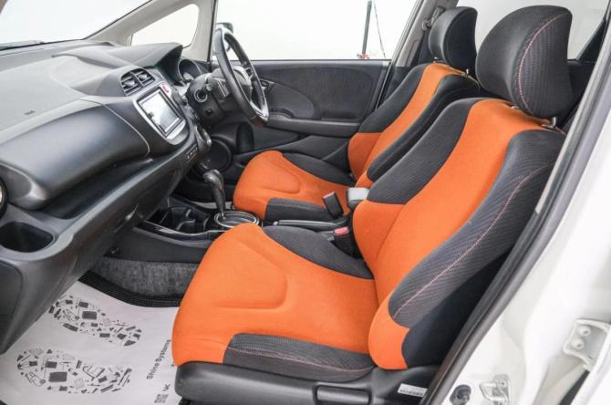 Honda Fit II с пробегом 2011 года, цена 999 000 рублей, 105000 км, хэтчбек, Автокод Объявления
