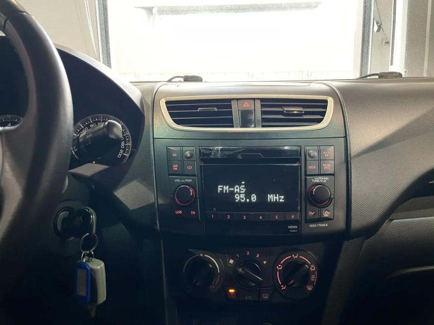 Suzuki Swift IV Москва  - изображение 14
