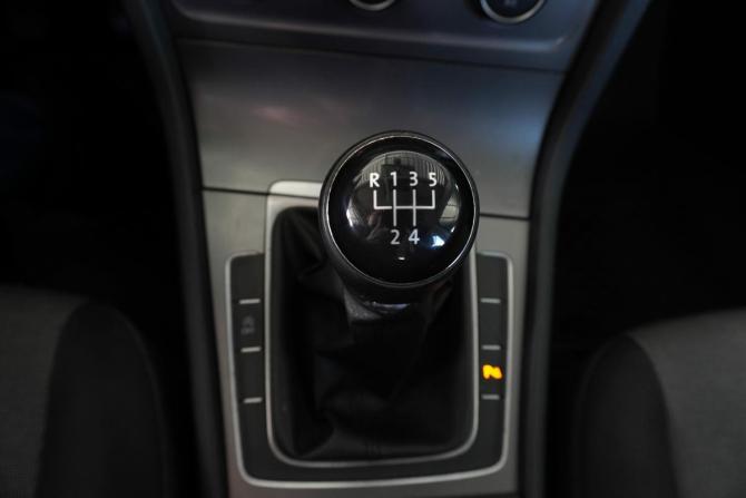 Volkswagen Golf VII с пробегом 2013 года, цена 890 000 рублей, 208595 км, хэтчбек, Автокод Объявления