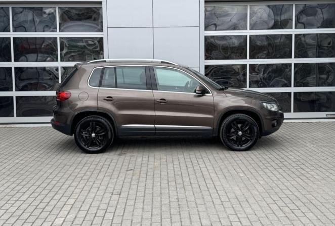 Volkswagen Tiguan I Рестайлинг с пробегом 2014 года, цена 1 450 000 рублей, 276932 км, внедорожник, Автокод Объявления