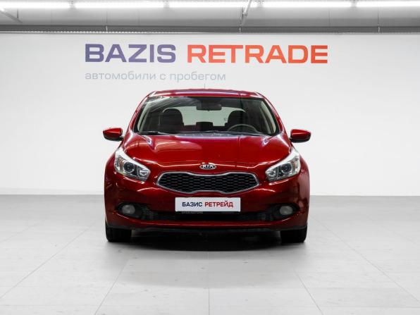 Kia Ceed II с пробегом 2012 года, цена 1 000 000 рублей, 189181 км, хэтчбек, Автокод Объявления